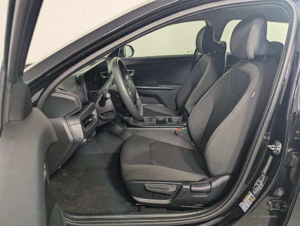 Used 2026 Kia K4 FWD image 12