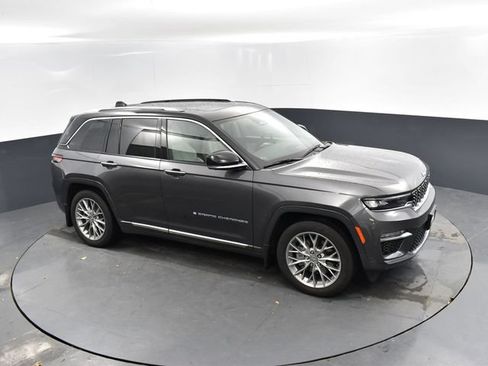 Used 2022 Jeep Grand Cherokee Summit w/ MOPAR Finishing Package AWD/4WD image 46