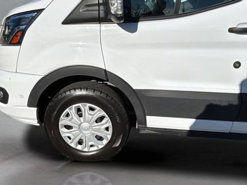 Used 2023 Ford Transit 350 XLT image 31