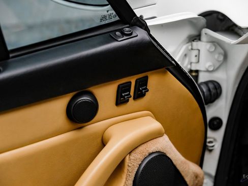 Used 1996 Porsche 911 GT3 RS image 84