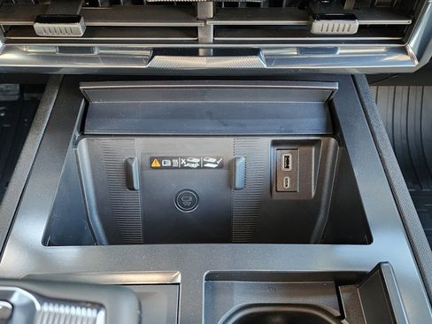 New 2026 GMC Hummer EV SUV image 37