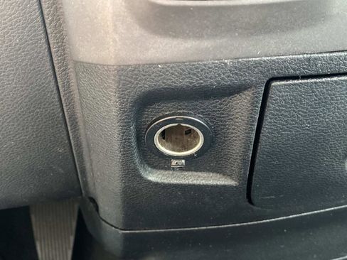 Used 2018 RAM 1500 Express AWD/4WD image 33