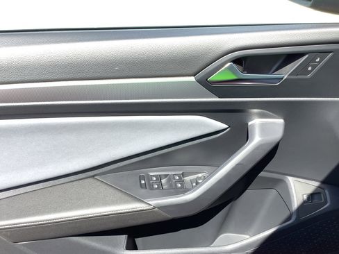 New 2025 Volkswagen Jetta SE image 28