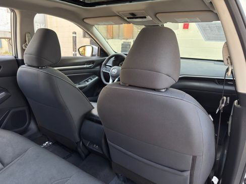 Used 2022 Nissan Altima 2.5 SV FWD image 31