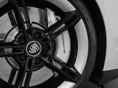 Certified 2022 Porsche Taycan image 16