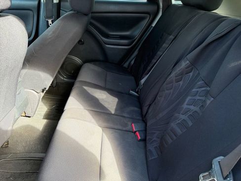 Used 2005 Pontiac Vibe w/ Power Group Value Package image 13