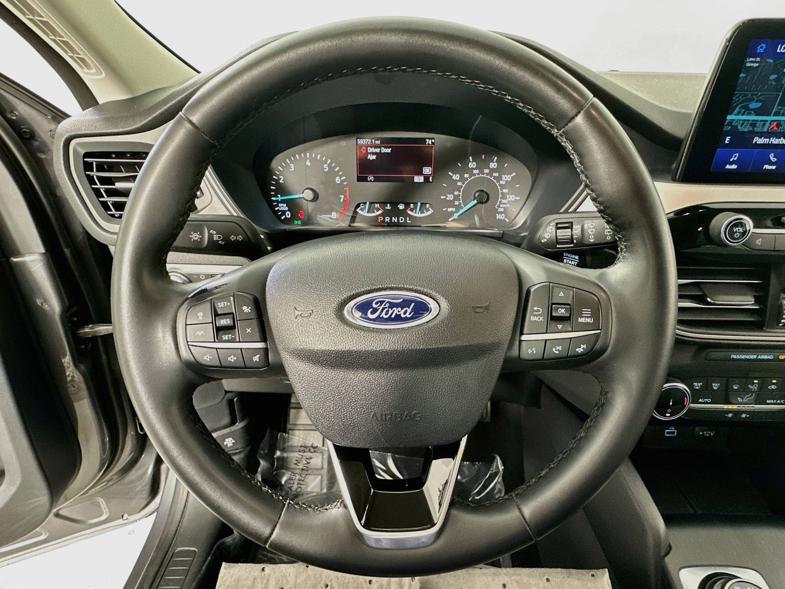 Used 2022 Ford Escape SE w/ Convenience Package FWD image 11