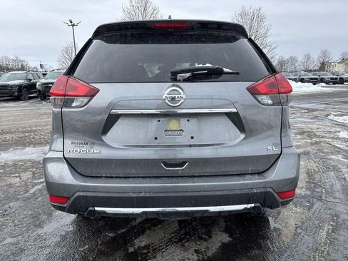 Used 2018 Nissan Rogue SL w/ Premium Package image 10