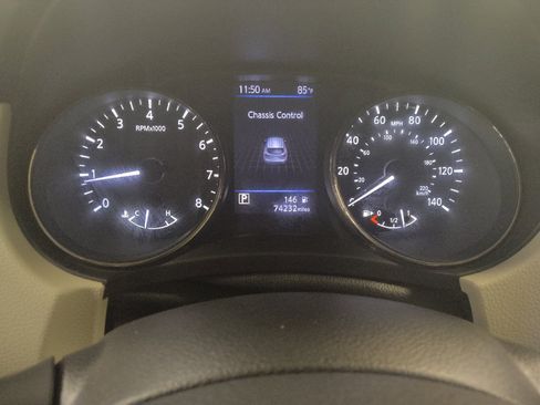 Used 2019 Nissan Rogue Sport SV FWD image 23