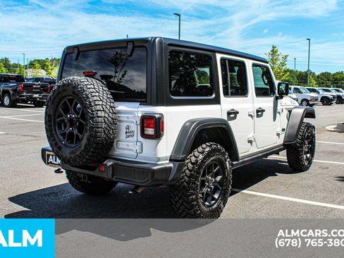 Used 2025 Jeep Wrangler Unlimited Sport AWD/4WD image 5