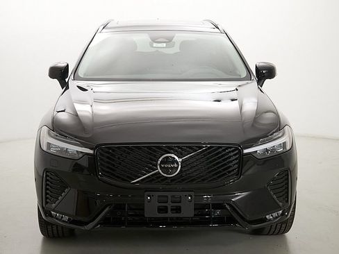 New 2026 Volvo XC60 B5 Plus w/ Protection Package Premier AWD/4WD image 5