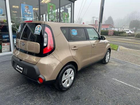 Used 2015 Kia Soul image 5
