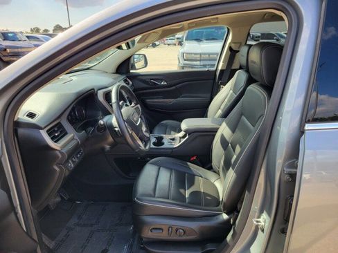 Used 2023 GMC Acadia Denali w/ Denali Ultimate Package image 12