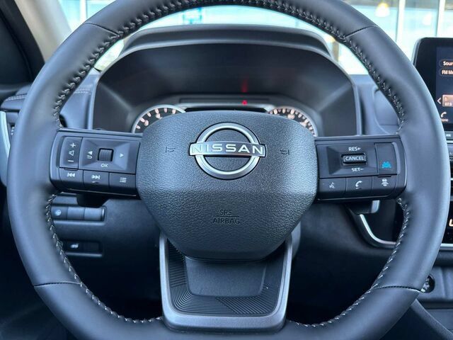 Used 2026 Nissan Rogue SV FWD image 27