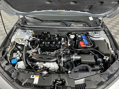 Used 2025 Honda Accord LX image 30