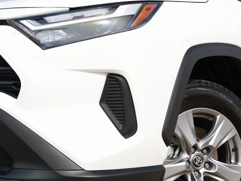 Used 2025 Toyota RAV4 XLE image 11