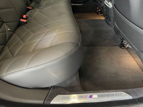 Used 2025 BMW 750e xDrive image 14