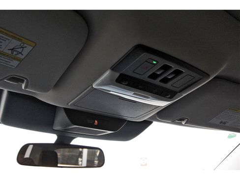 New 2025 Nissan Pathfinder SV w/ SV Premium Package image 22