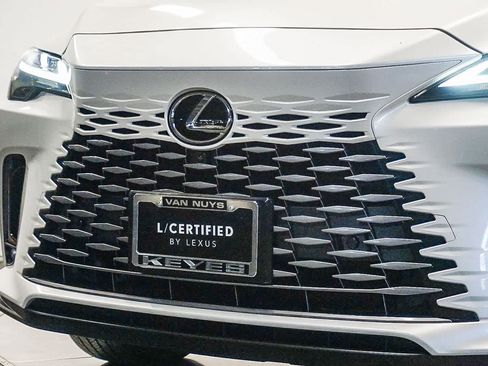 Certified 2024 Lexus RX 350 Premium w/ Accessory Package (Z1) image 8