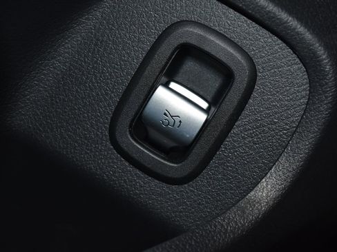 Certified 2024 Mercedes-Benz CLE 300 4MATIC Cabriolet image 7