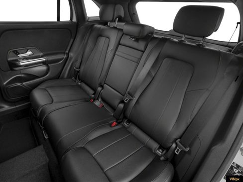 Used 2023 Mercedes-Benz GLA 250 image 11