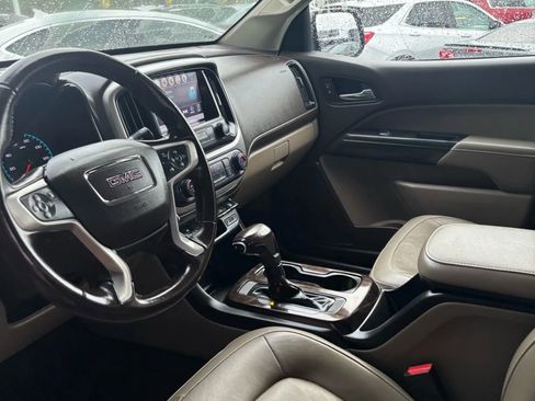 Used 2018 GMC Canyon SLT w/ Driver Alert Package image 9