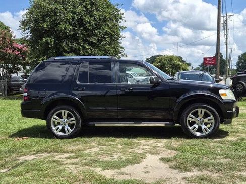 Used 2010 Ford Explorer Limited RWD image 2