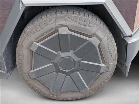 Used 2024 Tesla Cybertruck Cyberbeast image 19