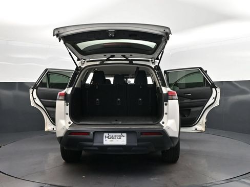 Used 2022 Nissan Pathfinder SV FWD image 51