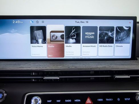 Used 2025 Genesis GV80 3.5T Prestige image 27