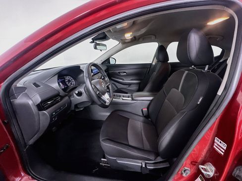 Used 2021 Nissan Sentra SV FWD image 13