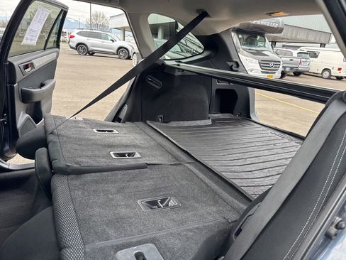 Used 2017 Subaru Outback 2.5i Premium image 17