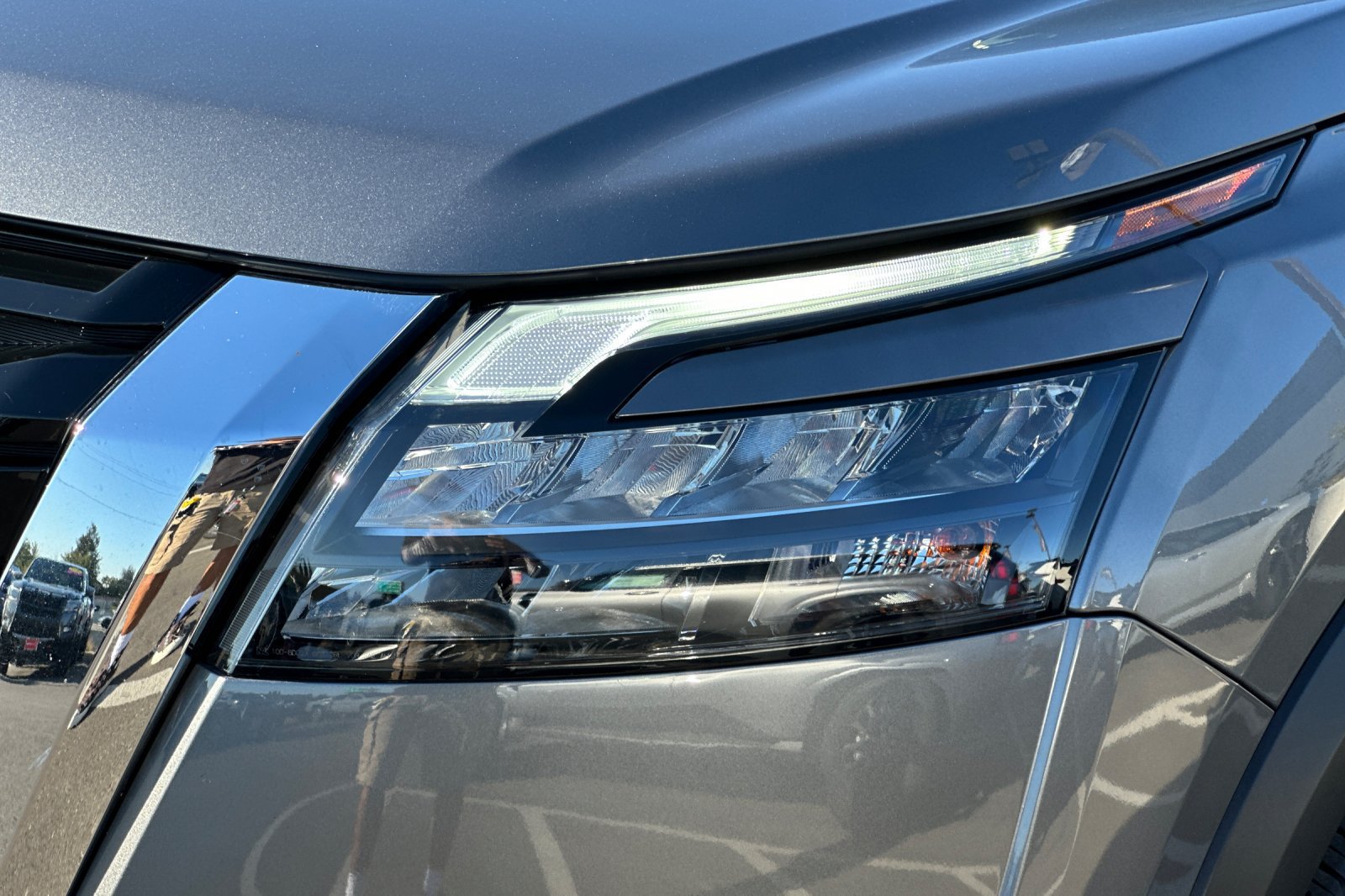 Certified 2025 Nissan Pathfinder SV w/ Cargo Package FWD image 51