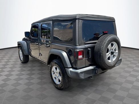 Used 2022 Jeep Wrangler Unlimited Sport AWD/4WD image 8