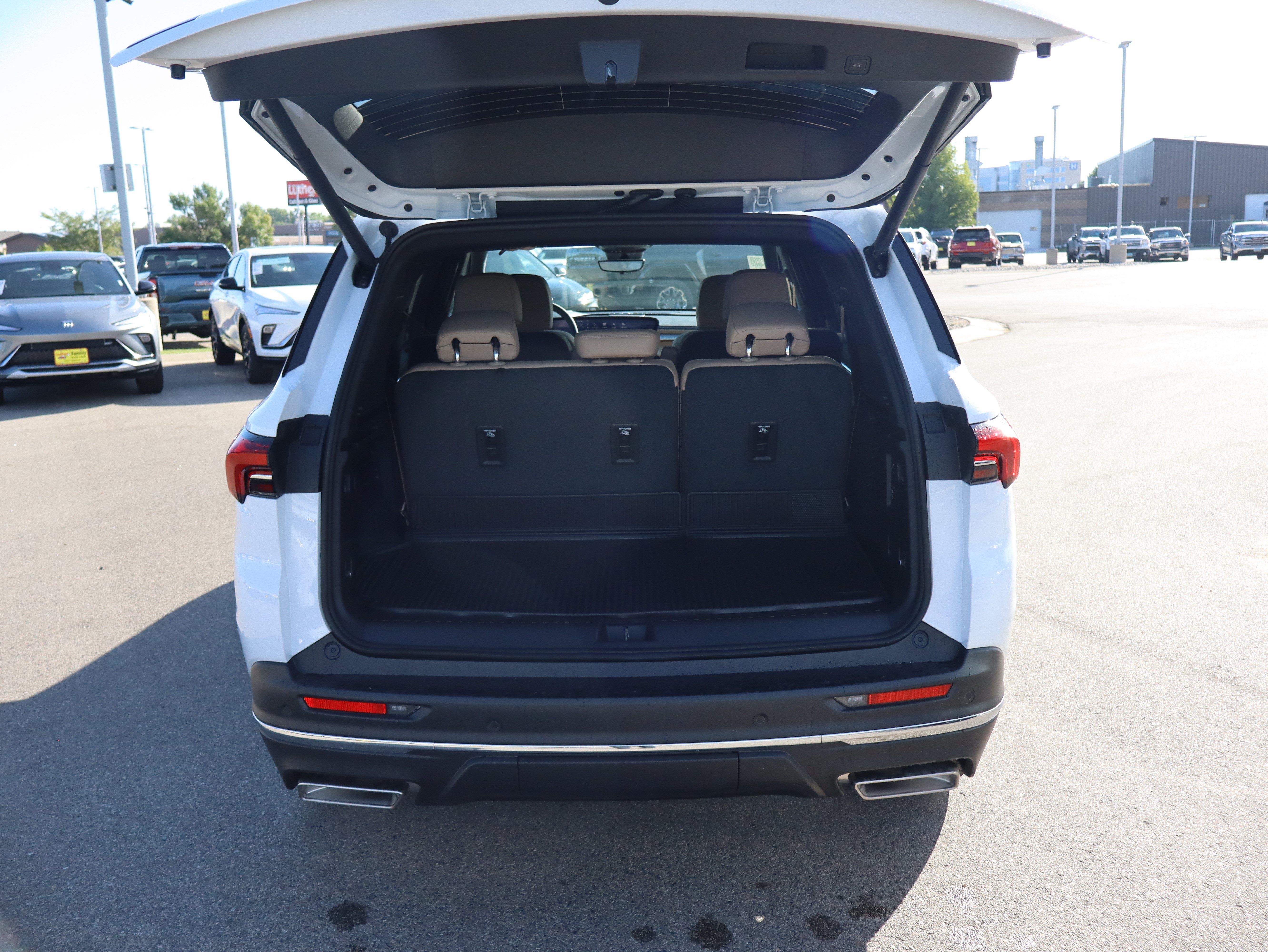 New 2027 Buick Enclave Preferred w/ Power Package AWD/4WD image 13