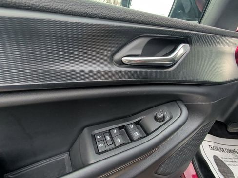 Certified 2025 Jeep Grand Cherokee Altitude AWD/4WD image 11