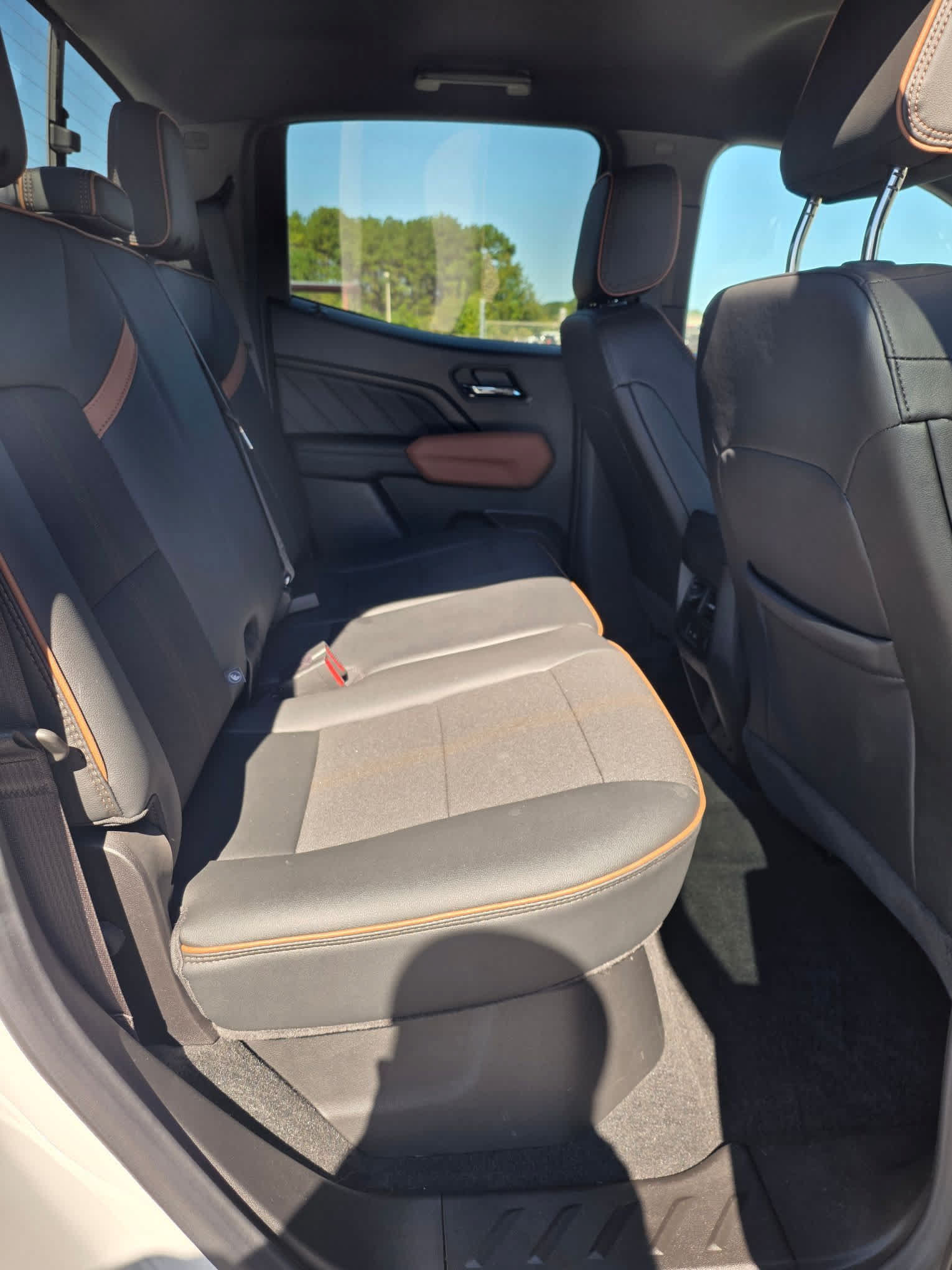 Used 2026 GMC Canyon AT4 AWD/4WD image 32