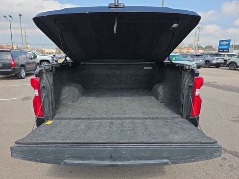 Used 2020 Chevrolet Silverado 1500 High Country w/ Technology Package image 13