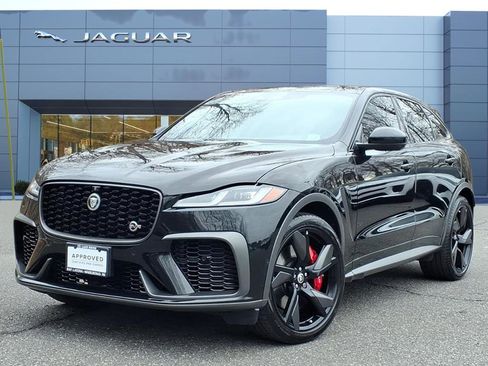 Certified 2024 Jaguar F-PACE SVR image 1