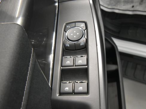 New 2025 Ford F150 Lariat w/ Equipment Group 502A High image 4