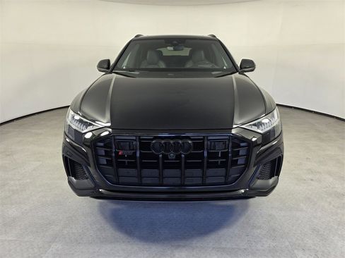 Used 2021 Audi SQ8 Prestige image 2
