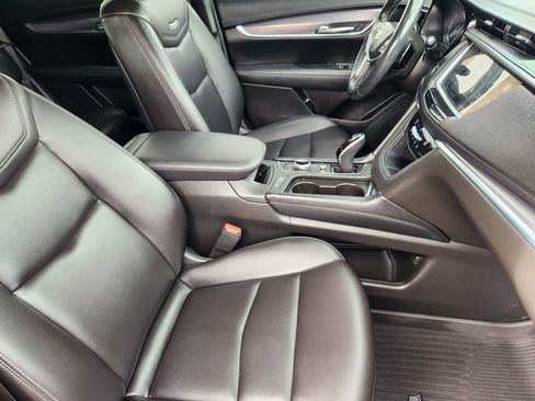 Certified 2021 Cadillac XT5 Luxury w/ LPO, Floor Liner Package image 17