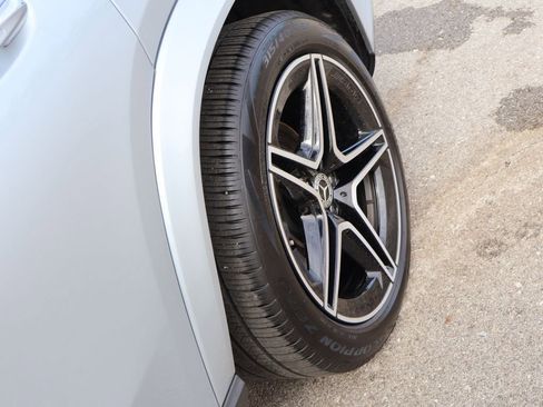 Used 2025 Mercedes-Benz GLS 450 4MATIC image 43