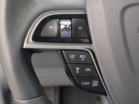 Used 2020 Lincoln Nautilus Reserve image 22