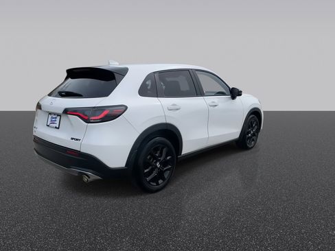 Used 2023 Honda HR-V Sport image 9