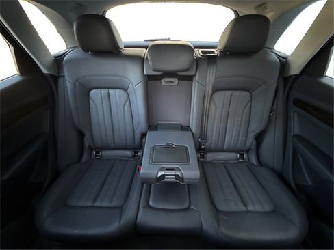 Used 2018 Audi Q5 2.0T Premium Plus image 16