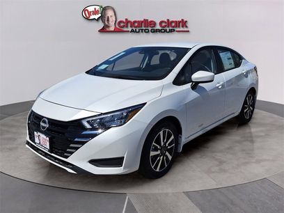 New 2025 Nissan Versa SV w/ Trunk Package