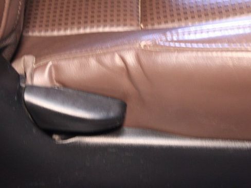 Used 2016 Toyota Tacoma Limited image 12