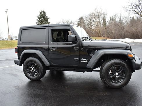 Used 2018 Jeep Wrangler Sport image 4