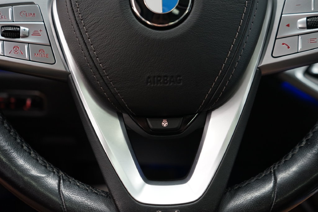Used 2020 BMW X7 xDrive40i w/ Premium Package AWD/4WD image 38